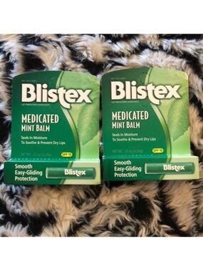 Two Blistex Medicated Mint Balm Lip Care - Green new in boxes